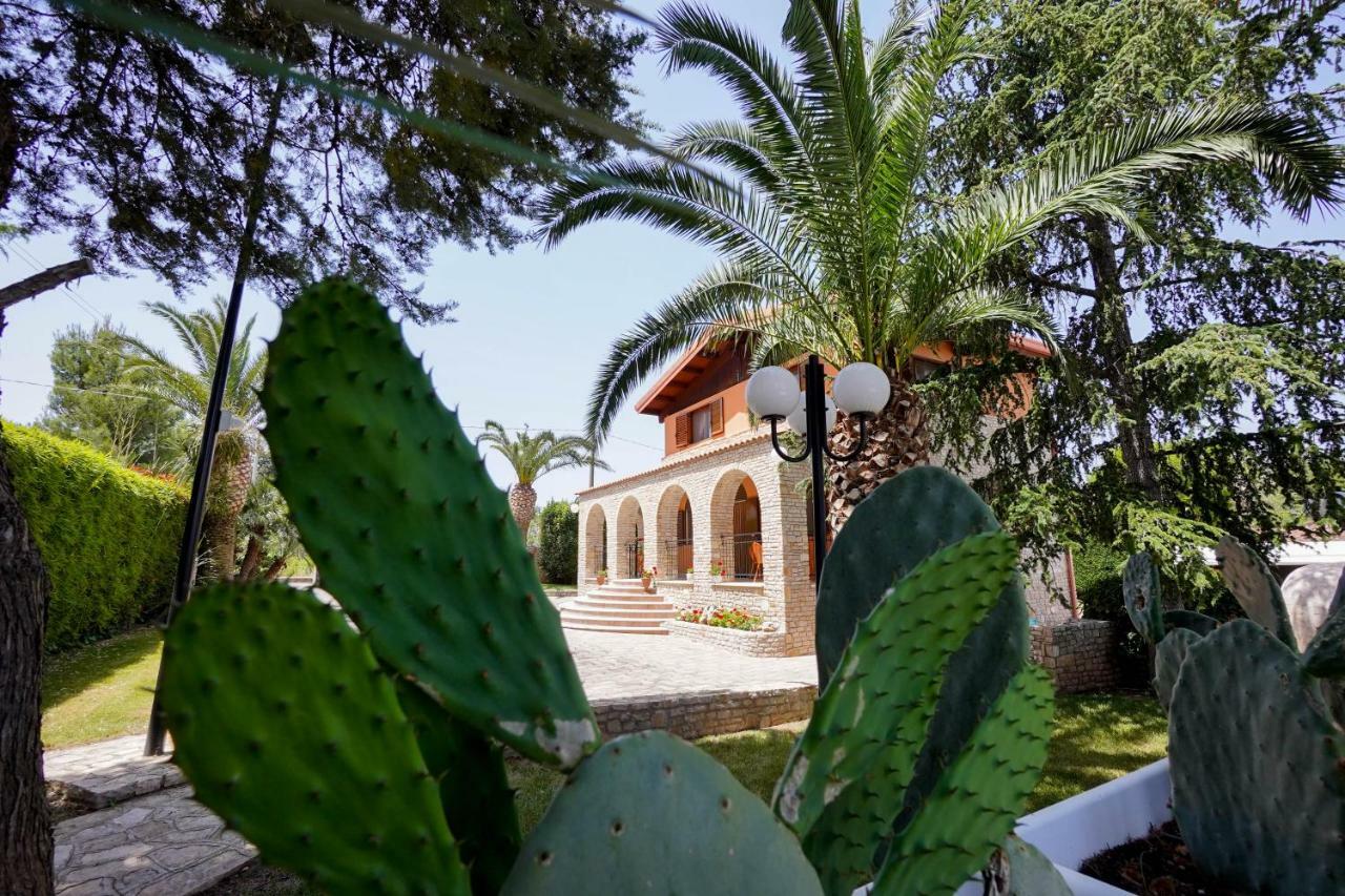 B&B Villa Adriana Andria Eksteriør billede